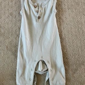 MakeMake Organics Sleeveless Romper 0-3M
